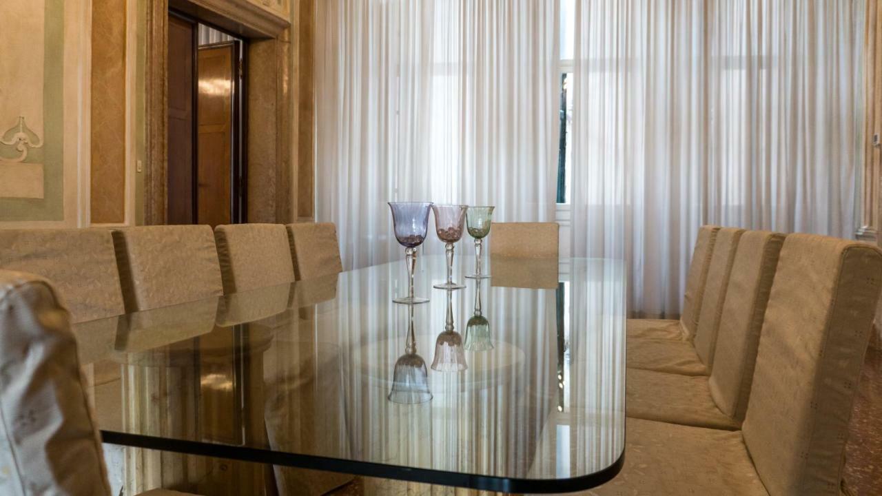 Luxury Balcony Apartment Venezia Eksteriør bilde
