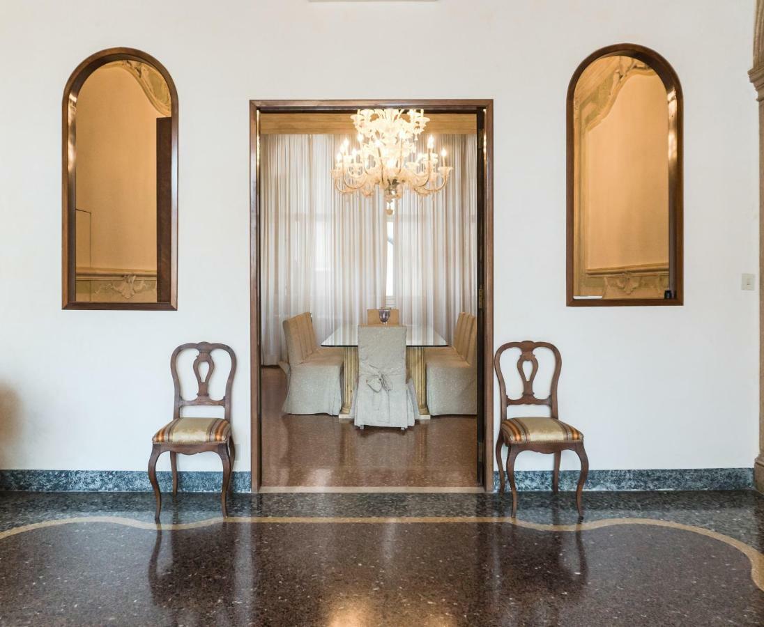 Luxury Balcony Apartment Venezia Eksteriør bilde